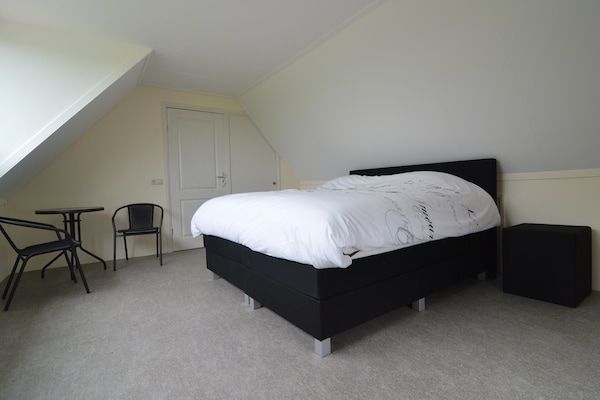Slaapkamer - Vakantiehuis in Holten bij IJsselmeer in Holten (4)