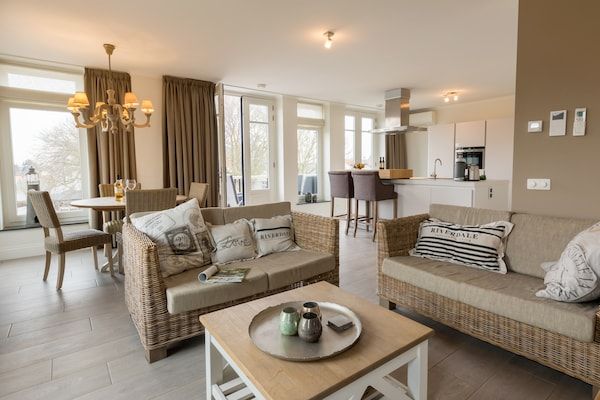 Woonkamer - Appartement in Domburg bij Strand in Domburg (2)