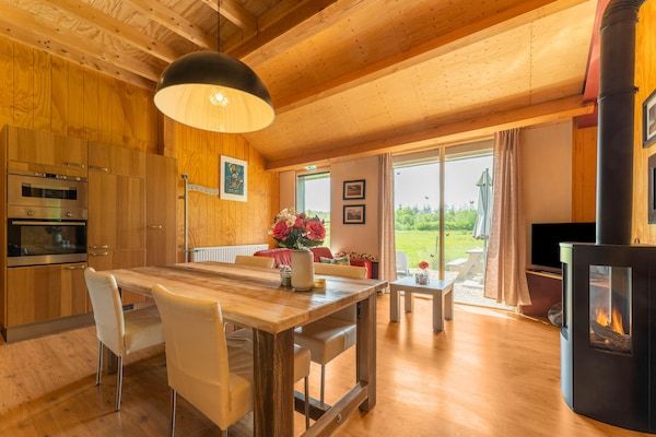 Eetkamer - Huisje in Dwingelderveld met Uitzicht in Beilen (2)