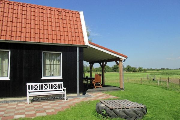 Buitenkant - Levendige cottage in Schellinkhout bij het meer in Schellinkhout (2)