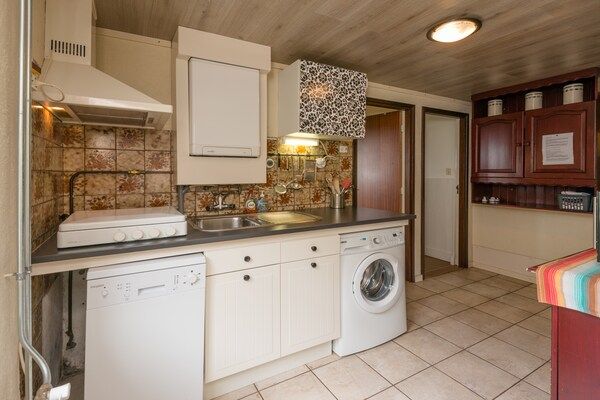Keuken - Vakantiehuis met fietsgebied in Den ham (2)