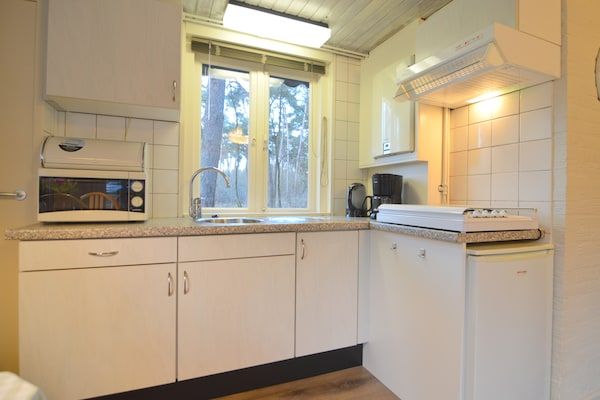 Keuken - Vakantiehuis in Stramproy met tuin in Stramproy (4)
