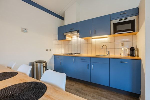 Keuken - Gezellige villa nabij de duinen in Hollum (4)