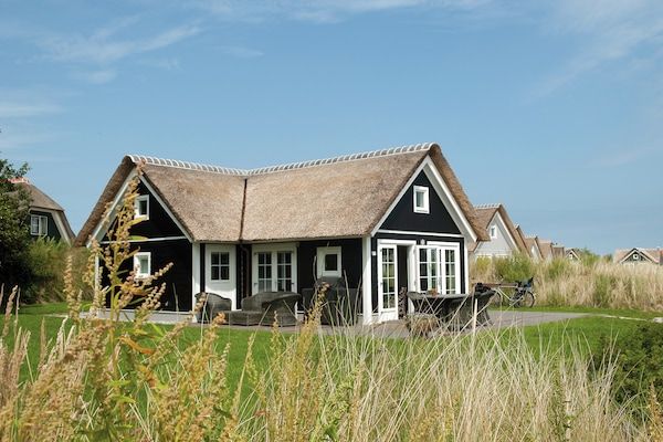 Buitenkant - Gezellige villa nabij zee en duinen in Hollum (5)