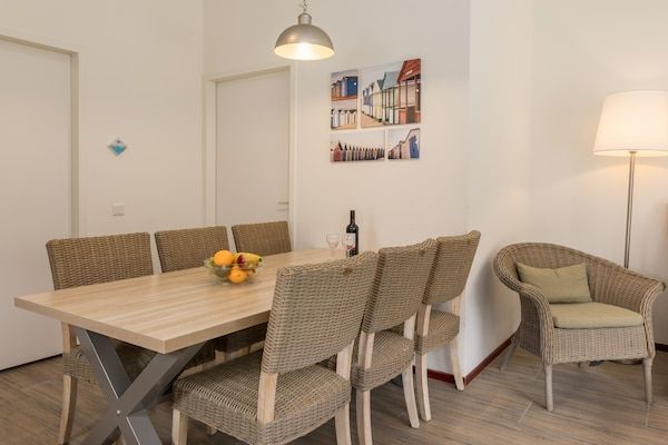 Eetkamer - Ruime eilandvakantie in De Koog (3)