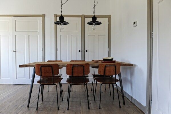 Eetkamer - Vakantiehuis Zoutkamp bij Lauwersmeer in Zoutkamp (2)
