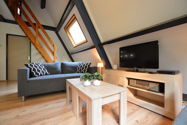 Woonkamer - Vakantiehuis in Stramproy bij Natuur in Stramproy (1)