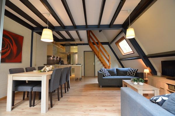 Eetkamer - Vakantiehuis in Stramproy bij Natuur in Stramproy (3)