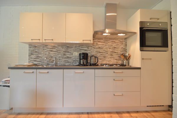 Keuken - Vakantiehuis bij Stramproy natuurgebied in Stramproy (4)