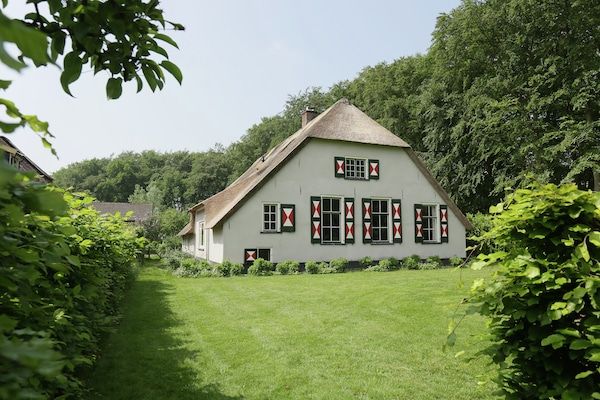 Buitenkant - Rustig gelegen boerderij in Doorn nabij het bos in Doorn (1)