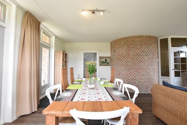 Eetkamer - Vakantiehuis bij Brugge en Cadzand in Eede (3)