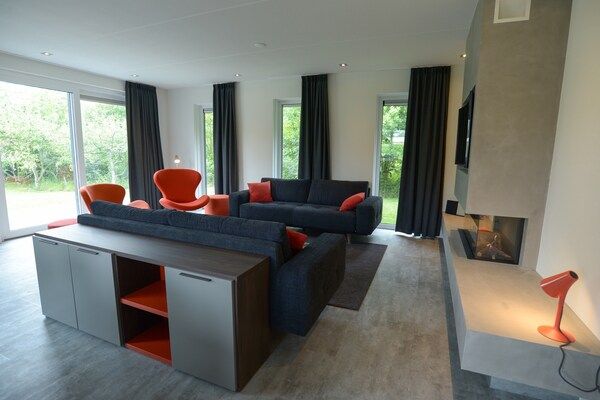 Woonkamer - Luxe Villa op Texel in Den Burg-Texel (4)