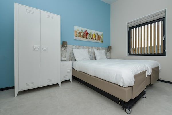 Slaapkamer - Natuur ontmoet luxe verblijf in Bloemendaal (4)
