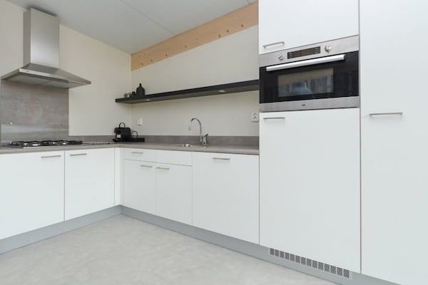 Keuken - Modern toevluchtsoord bij de duinen in Bloemendaal (3)