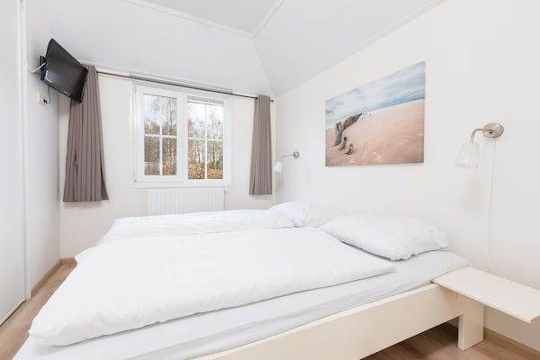 Slaapkamer - Stijlvol boschalet in Hoge Hexel (5)