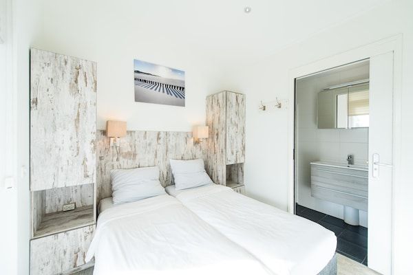 Slaapkamer - Comfort Lodge in Boomhiemke in Hollum-Ameland (3)