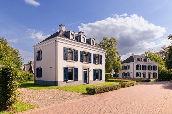 Buitenkant - Stijlvolle villa met sauna en tuin in Maastricht (5)