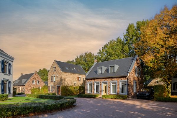 Buitenkant - Ruime retraite met tuin in Maastricht (1)