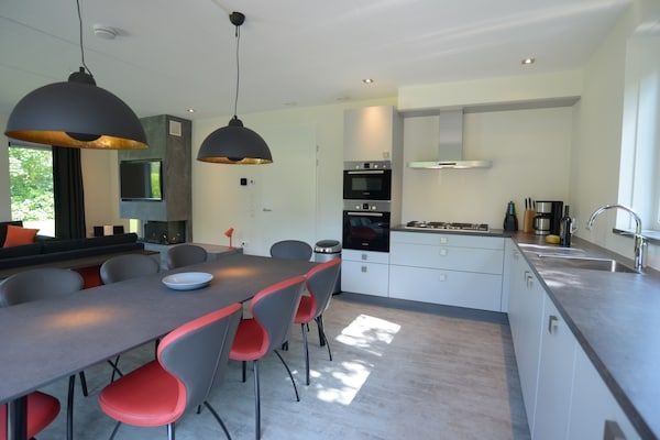 Keuken - Prachtige villa, Den Burg Texel in De Koog Texel (3)