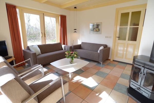 Woonkamer - Herenhuis in De Cocksdorp in De Cocksdorp-Texel (5)