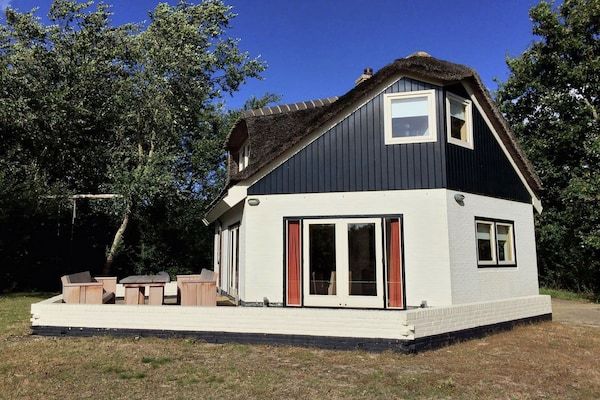 Buitenkant - Herenhuis in De Cocksdorp in De Cocksdorp-Texel (2)