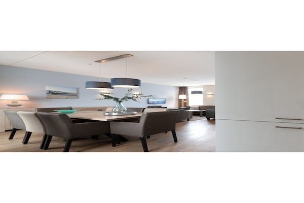 Eetkamer - Villa in Zeeland bij Schone Stranden in Colijnsplaat (2)