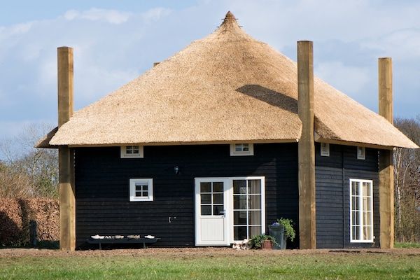 Buitenkant - Stijlvolle boerderij-ontsnapping in Wierden (2)