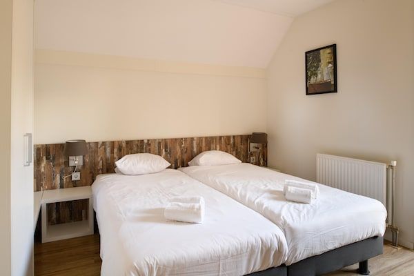 Slaapkamer - Villa in Maastricht met Sauna & Bubbelbad in Maastricht (1)