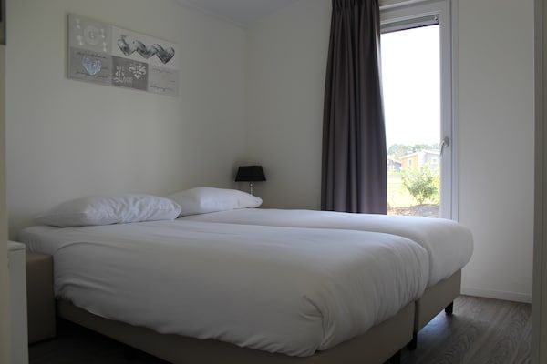 Slaapkamer - Stijlvolle Villa in Bemelen in Bemelen (4)