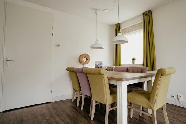 Eetkamer - Ruime retraite aan het meer in Uitgeest (5)