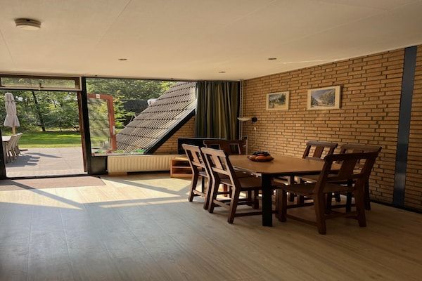 Eetkamer - Dineren & Ontspannen Vakantieplek in Stramproy (3)