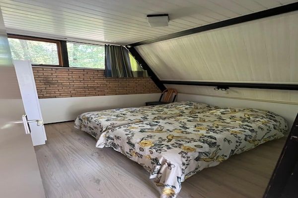 Slaapkamer - Dineren & Ontspannen Vakantieplek in Stramproy (5)