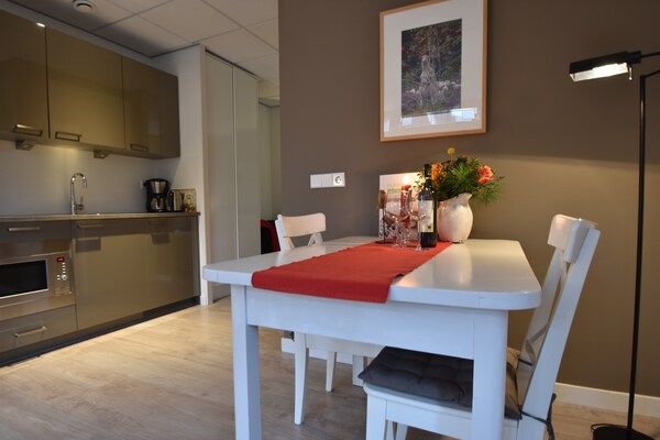 Eetkamer - Vakantiehuis in Bergen bij Bergerbos in Bergen (3)