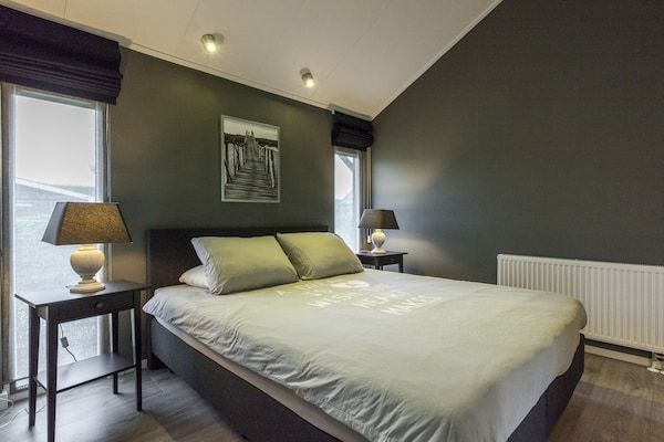 Slaapkamer - Ontspannend huis dichtbij duikplekken in Kattendijke (5)
