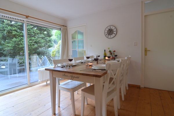 Eetkamer - Vakantiehuis Voorthuizen bij De Veluwe in Voorthuizen (3)