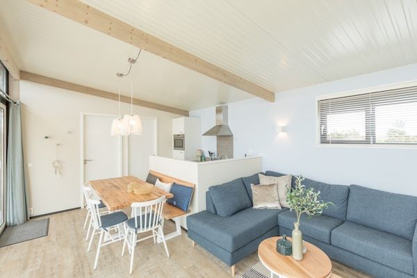 Eetkamer - Ameland Kustretraite in Hollum (1)
