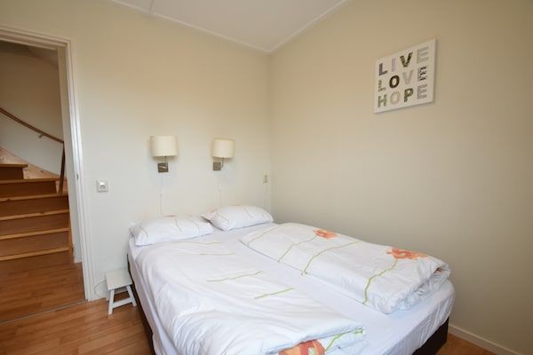 Slaapkamer - Verblijf in Bergen aan Zee in Bergen aan Zee (2)
