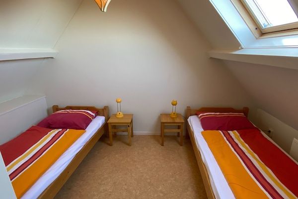Slaapkamer - Verblijf in Bergen aan Zee in Bergen aan Zee (5)
