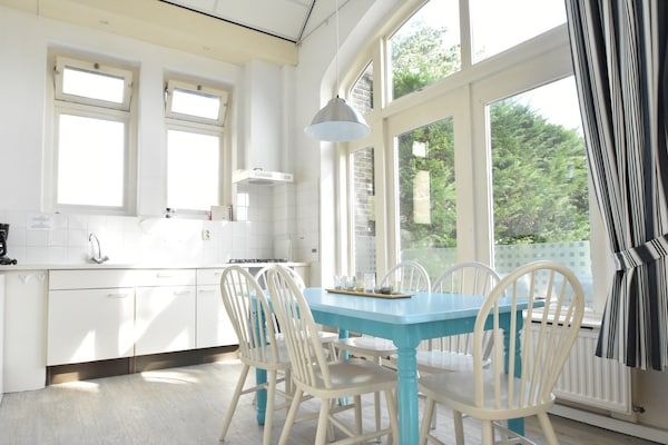Keuken - Vakantiehuis Bergen aan Zee bij Strand in Bergen aan zee (4)