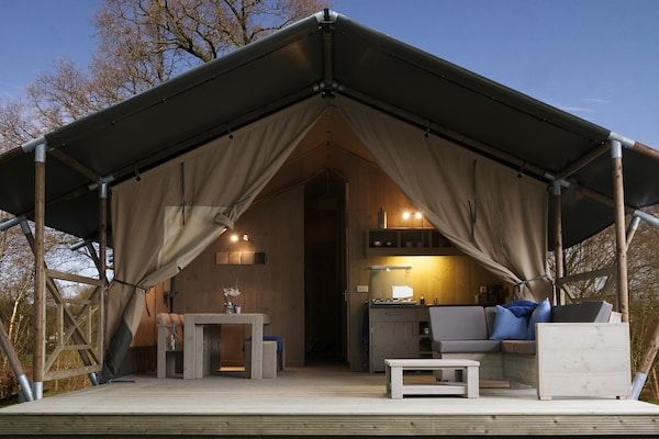 Buitenkant - Safaritent in Nederland met Privéterras in Voorthuizen (1)