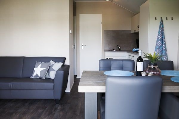 Keuken - Chalet in Nederland met Privé Sauna in Voorthuizen (5)