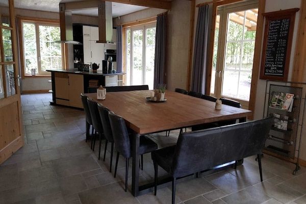 Keuken - Ruim verblijf nabij de Veluwe in Hoenderloo (3)