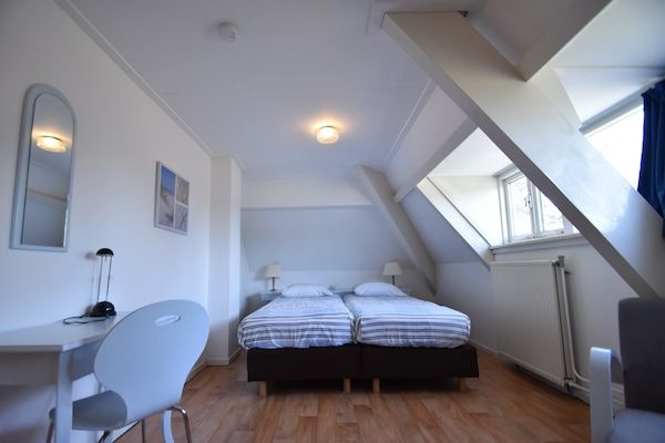 Slaapkamer - Vakantiehuis Bergen bij Strand & Duinen in Bergen aan Zee (5)