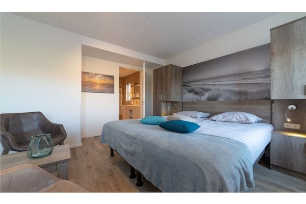 Slaapkamer - Vakantiehuis in Colijnsplaat aan Zee in Colijnsplaat (3)