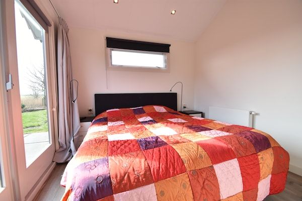 Slaapkamer - Vakantiehuis Kattendijke bij Oosterschelde in Kattendijke (4)