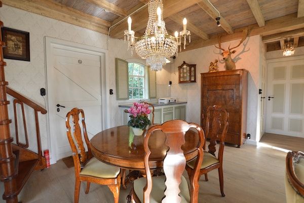 Eetkamer - Gezellig vakantiehuis in Volkel met sauna in Volkel (3)