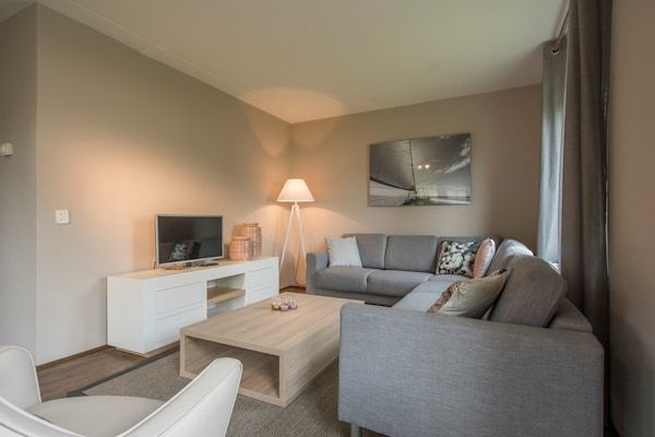 Woonkamer - Villa in Domburg bij Noordzeestrand in Domburg (2)