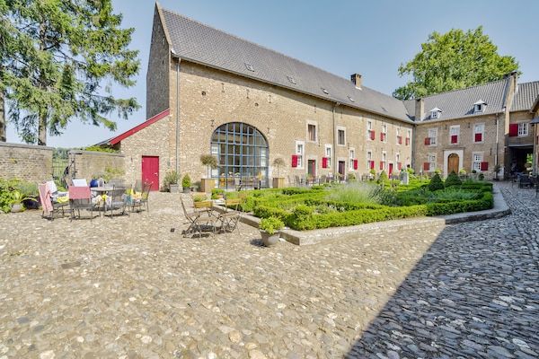 Buitenkant - Rustig overnachten in Limburg in Mesch-Eijsden (4)