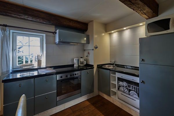 Keuken - Rustig overnachten in Limburg in Mesch-Eijsden (3)