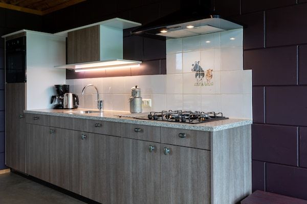 Keuken - Chalet in Nederland met Uitzicht op Weiden in Heeten (3)